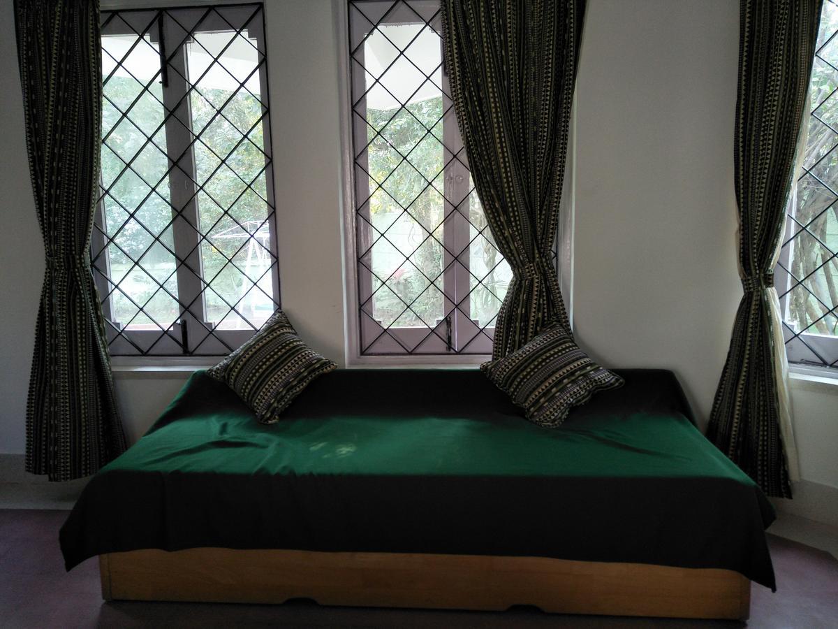 Shānti Niketan Aayesh Bed & Breakfast מראה חיצוני תמונה