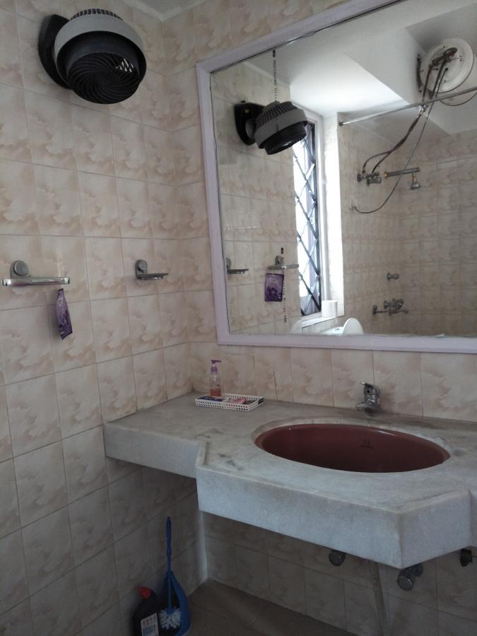 Shānti Niketan Aayesh Bed & Breakfast מראה חיצוני תמונה